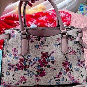 Guess Purse with matching wallet